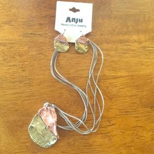 Anju Earring and Necklace Set